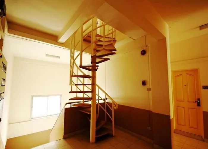 Golden Apartment